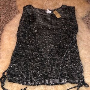 Super cute American Eagle sweater!